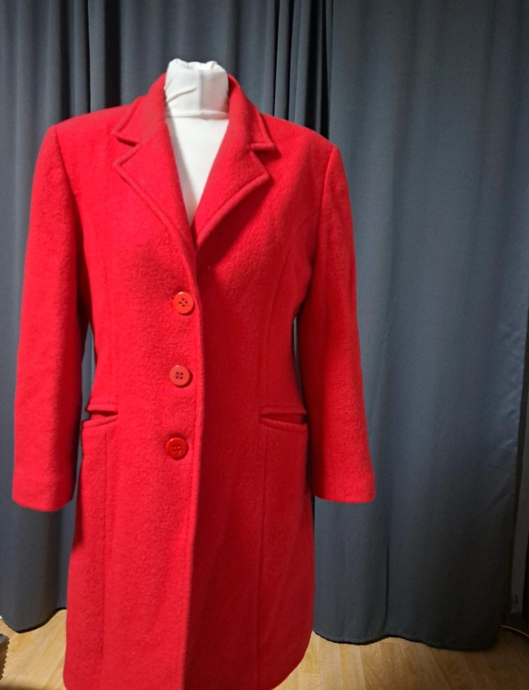 Only-M Damenmantel Rot Gr. S/M klassischer Schnitt