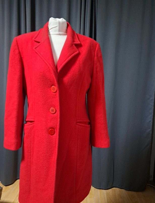 Only-M Damenmantel Rot Gr. S/M klassischer Schnitt