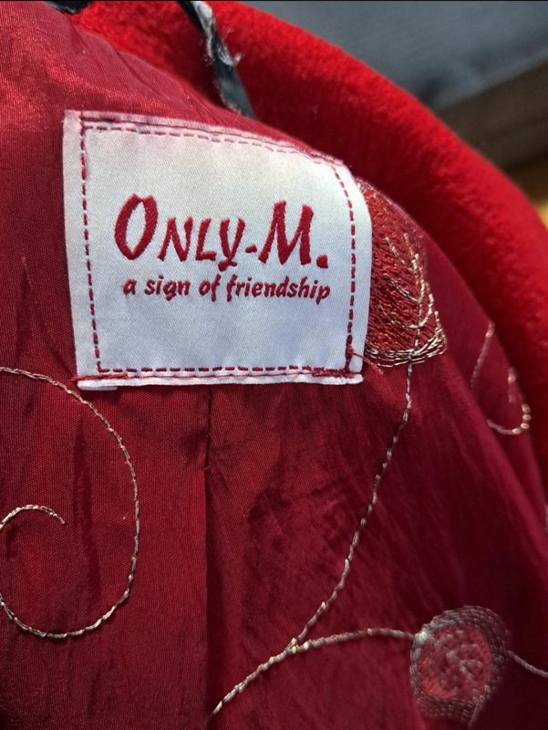 Only-M Damenmantel Rot Gr. S/M klassischer Schnitt – Bild 4 von 4