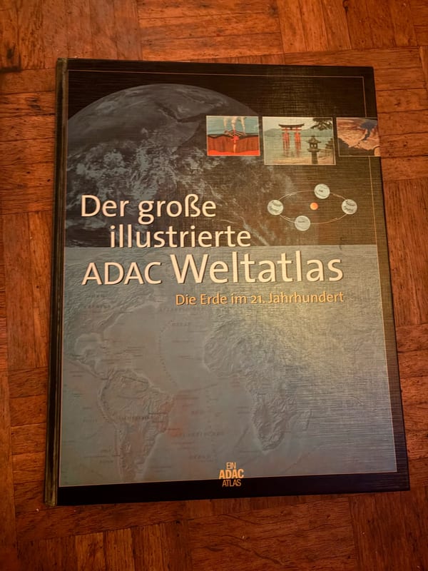 Der große illustrierte ADAC Weltatlas – Die Erde im 21. Jahrhundert — Bild 1 von 2