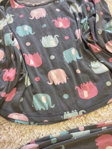 Pyjama mit Elefanten-Motiv — Bild 2 von 3 anzeigen