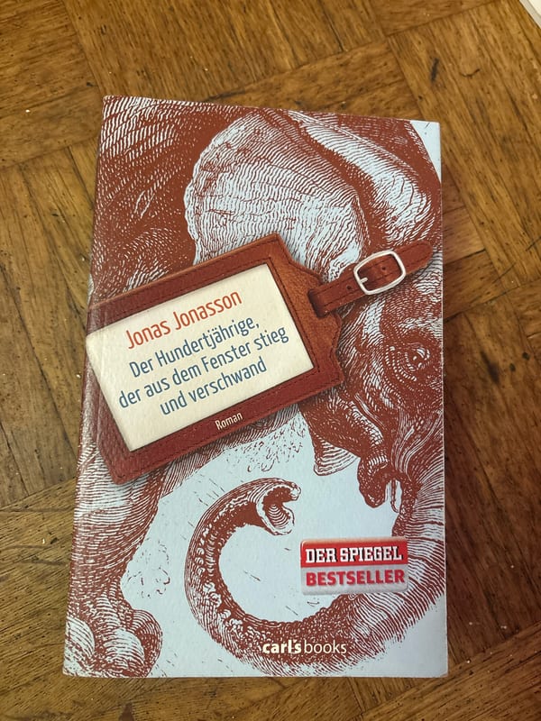 Der Hundertjährige, der aus dem Fenster stieg – Jonas Jonasson — Bild 1 von 2