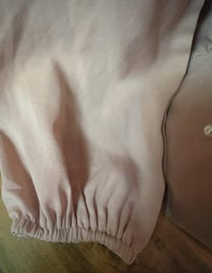 Bluse mit Perlenbesatz — Bild 4 von 6 anzeigen