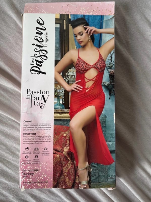 Rotes Negligé – Passione Lingerie — Bild 1 von 3