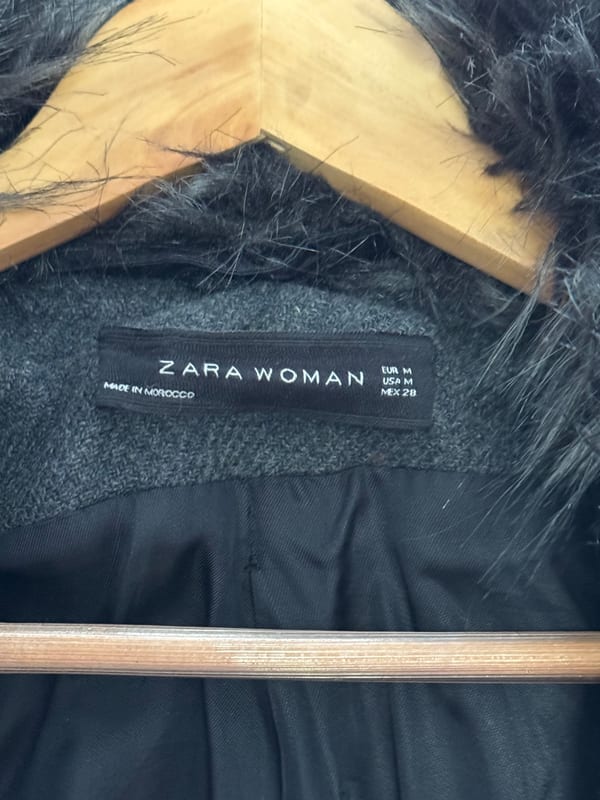 Zara Mantel mit Fellkragen Gr. M — Bild 3 von 5