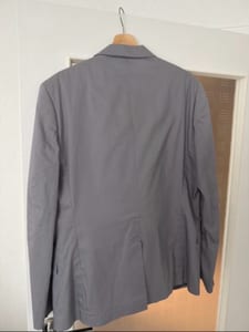 H&M Sakko/Blazer, EUR 52 (US 42R) – Grau — Bild 4 von 4 anzeigen