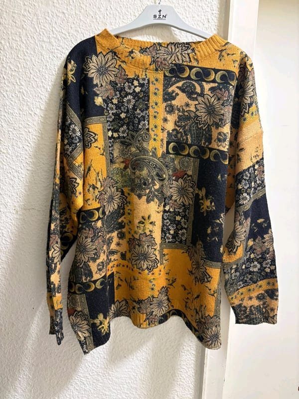 Oversize-Pullover mit buntem Blumen- und Paisleymuster