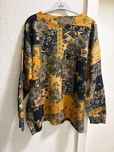 Damen Oversize-Pullover mit buntem Blumen- und Paisleymuster – Einheitsgröße – Gelb/Schwarz