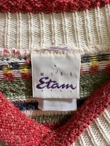 Gestrickter Pullover mit buntem Streifenmuster und Motiv — Bild 2 von 3 anzeigen