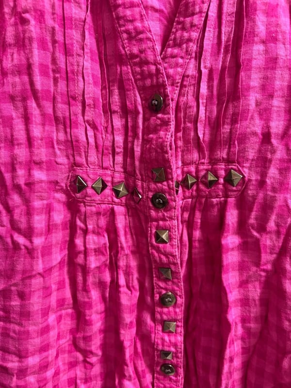 Pinke kariert-gemusterte Bluse mit Nieten – Damen Tunika — Bild 3 von 6