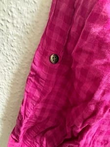 Pinke kariert-gemusterte Bluse mit Nieten – Damen Tunika — Bild 5 von 6 anzeigen