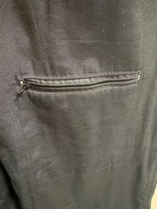 Schwarze Weste mit vielen Taschen — Bild 4 von 4 anzeigen