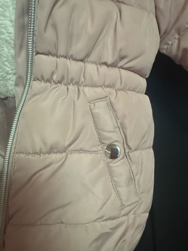 Gefütterte Winterjacke mit Kapuze – Rosa, Babygröße — Bild 4 von 6