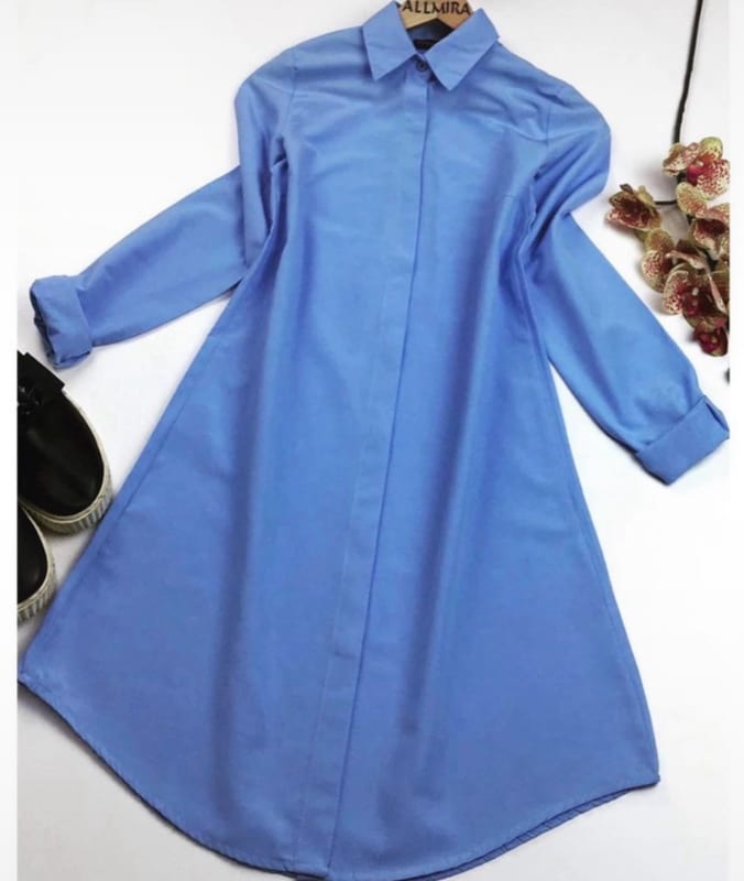 Hemdblusenkleid in Hellblau, langer Schnitt