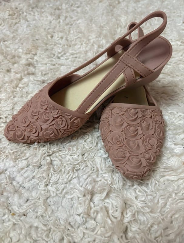 Damenschuhe Slingback Ballerinas mit Rosenmuster – Rosé — Bild 1 von 3