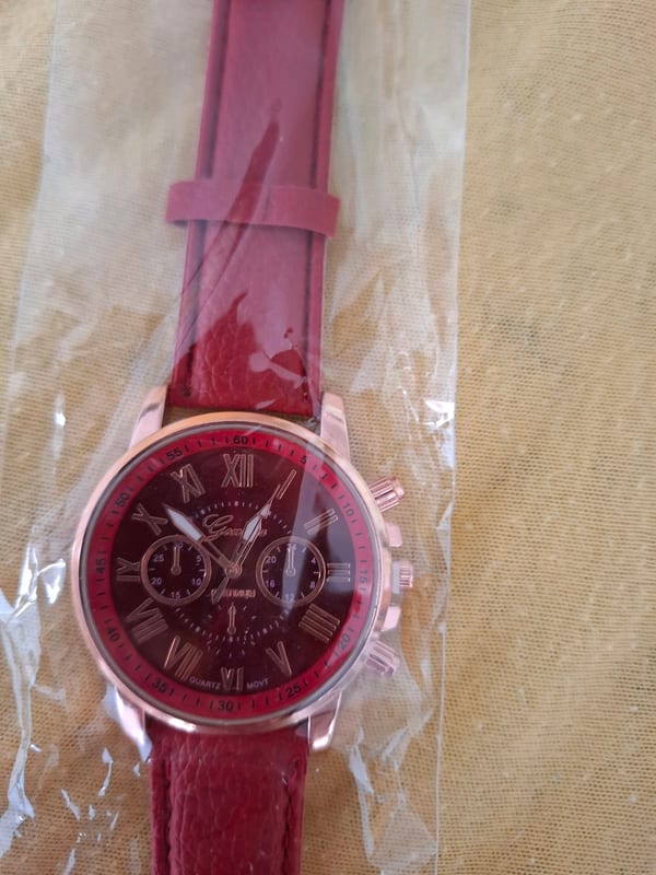 Armbanduhr von Geneva  — Bild 1 von 3
