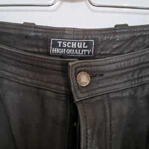 Lederhose von Tschul Größe 33 — Bild 2 von 6 anzeigen