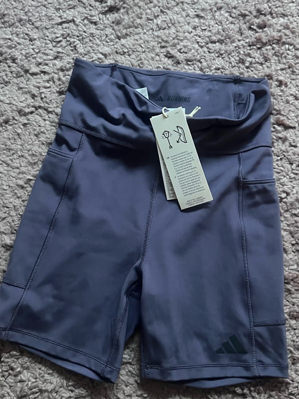 Turnhose — Bild 1 von 4