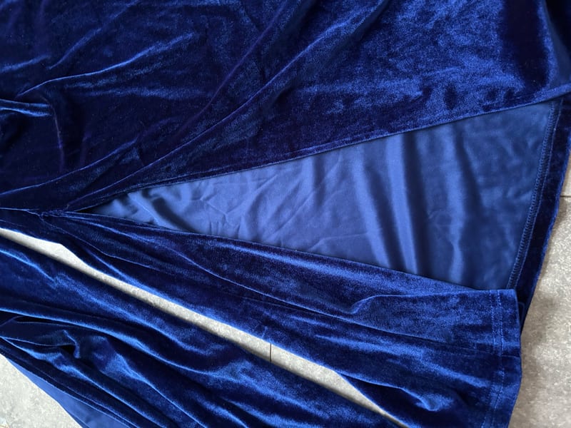 Damen Langes Abendkleid in Royalblau mit Pailletten und Schlitz – Größe S – Bild 5 von 9
