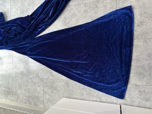 Damen Langes Abendkleid in Royalblau mit Pailletten und Schlitz – Größe S — Bild 6 von 9 anzeigen