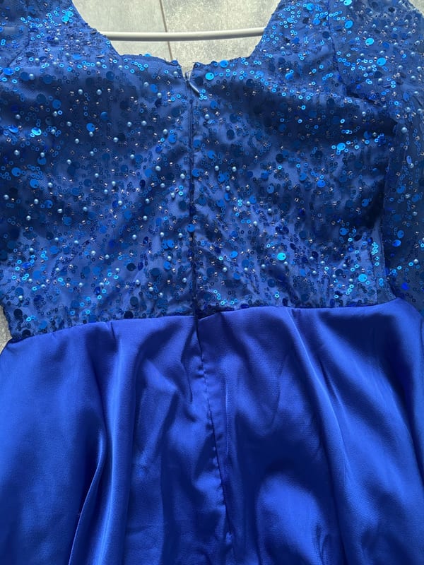 Damen Langes Abendkleid royalblau mit Pailletten und langen Ärmeln – Größe S – Königsblau – Bild 6 von 8