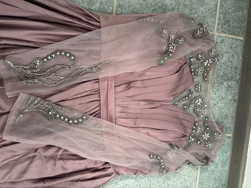 Damen Elegantes Abendkleid/Ballkleid in Altrosa – bodenlang mit Perlenstickerei – Größe XL – Bild 3 von 8