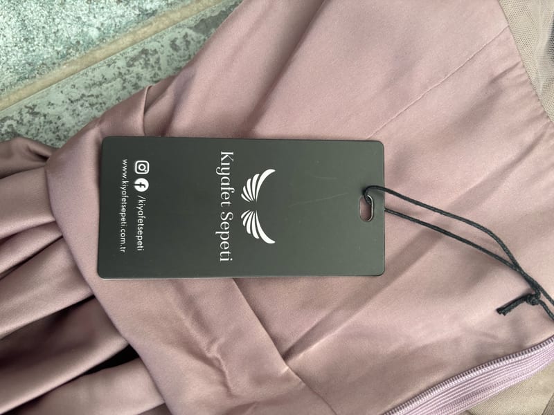 Damen Elegantes Abendkleid/Ballkleid in Altrosa – bodenlang mit Perlenstickerei – Größe XL – Bild 6 von 8