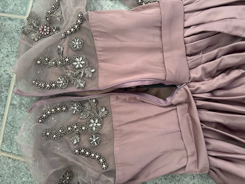 Damen Elegantes Abendkleid/Ballkleid in Altrosa – bodenlang mit Perlenstickerei – Größe XL – Bild 7 von 8