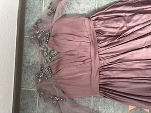 Damen Elegantes Abendkleid/Ballkleid in Altrosa – bodenlang mit Perlenstickerei – Größe XL — Bild 2 von 8 anzeigen
