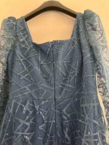 Damen Festliches blaues Kleid mit Glitzer und langen Ärmeln – Größe 40 — Bild 4 von 6 anzeigen