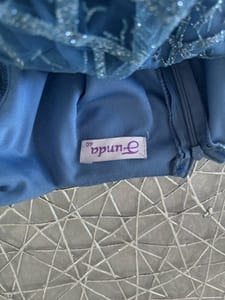 Damen Festliches blaues Kleid mit Glitzer und langen Ärmeln – Größe 40 — Bild 5 von 6 anzeigen