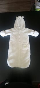 Baby Plüschoverall/Schlafsack mit Ärmel Gr.62/68 – Weiß