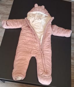 Mädchen Schneeanzug Gr.74/80 – Rose — Bild 2 von 5 anzeigen