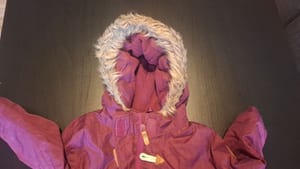 Mädchen Schneeanzug Gr.86 – Rot — Bild 4 von 5 anzeigen