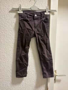 Kinderhose in Dunkelbraun, 5-Pocket-Schnitt – Größe 104