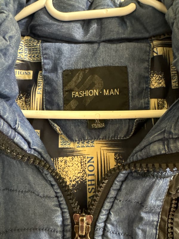 Jungen Gesteppte Jeansweste mit Kapuze – Größe 152 – Blau – Bild 2 von 3