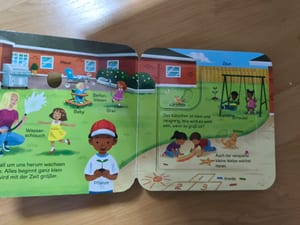 Aus klein wird groß – Pappbilderbuch mit Klappen — Bild 2 von 8 anzeigen