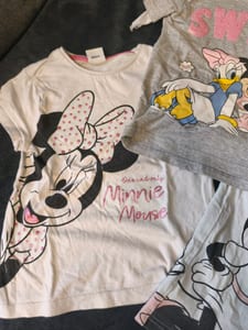 3er Set Kinder-Shirt mit Minnie-Mouse-Motiv Gr. 110/116 – Bunt — Bild 3 von 4 anzeigen