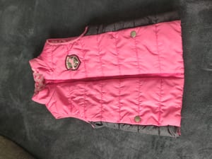 Gesteppte Kinderweste in Pink mit Pferde-Motiv – Mädchen Gr 134 – Rosa