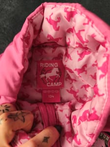 Gesteppte Kinderweste in Pink mit Pferde-Motiv – Mädchen Gr 134 – Rosa — Bild 3 von 5 anzeigen