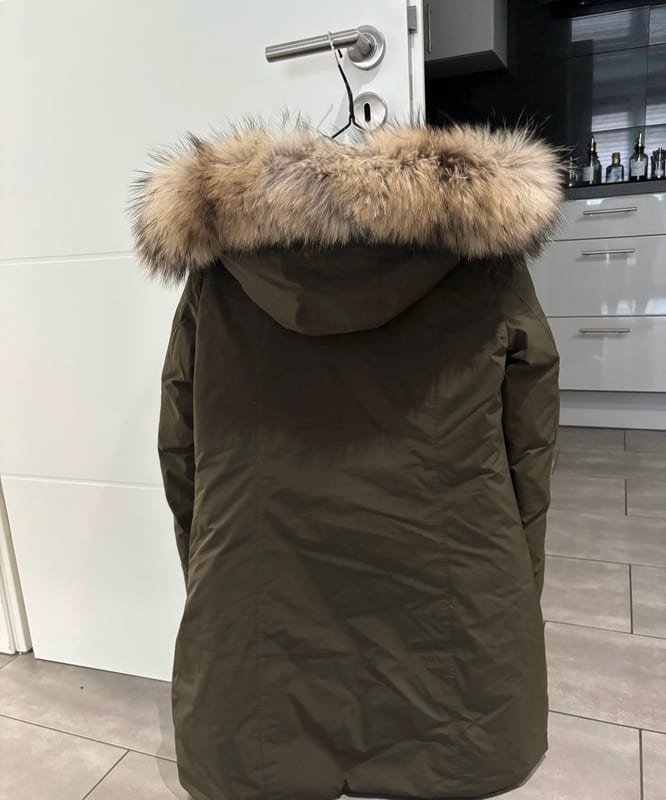 Woolrich Damen Daunenjacke – Größe S – Grün – Bild 4 von 4