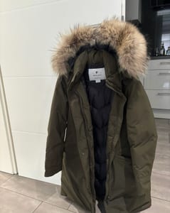 Woolrich Damen Daunenjacke – Größe S – Grün — Bild 3 von 4 anzeigen