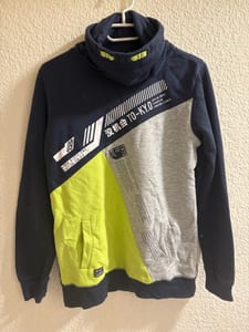 Sweatshirt mit Stehkragen, Colorblock in Blau, Grün und Grau – Jungen