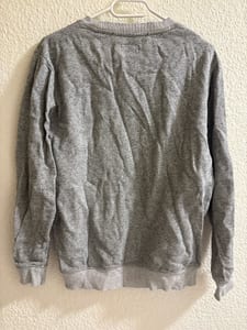 Herren Grauer Sweatshirt-Pullover mit goldenem Logo-Print – Größe M — Bild 4 von 4 anzeigen