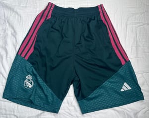 Herren Trainingsset Fußball – Ärmelloses Shirt und Shorts in Petrolgrün – Größe M — Bild 5 von 7 anzeigen