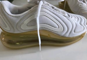 Damen Weiße Airmax 720 mit Luftsohle Gr. 39 — Bild 2 von 4 anzeigen