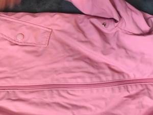 Pinke Kinderjacke mit Kapuze und Katzenohren – Größe 110 – Rosa — Bild 3 von 6 anzeigen