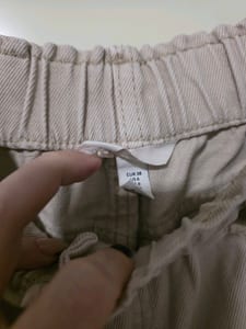 Damen Beige Paperbag Jeans Gr. 38 — Bild 2 von 2 anzeigen