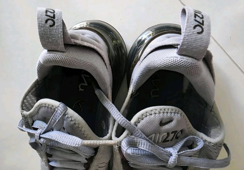 Nike Air Max 270 Damen Sneaker Helllila EU 39 – Größe 39 – Bild 4 von 6