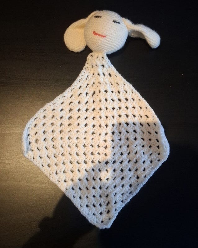 Selfmade Gehäkeltes Baby-Set – Häkel-Hase & Schnuffeltuch – Bild 2 von 9